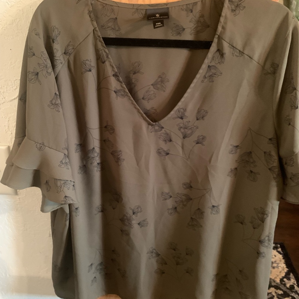 Worthington Gray Flutter Sleeve Blouse with Ruffled Details